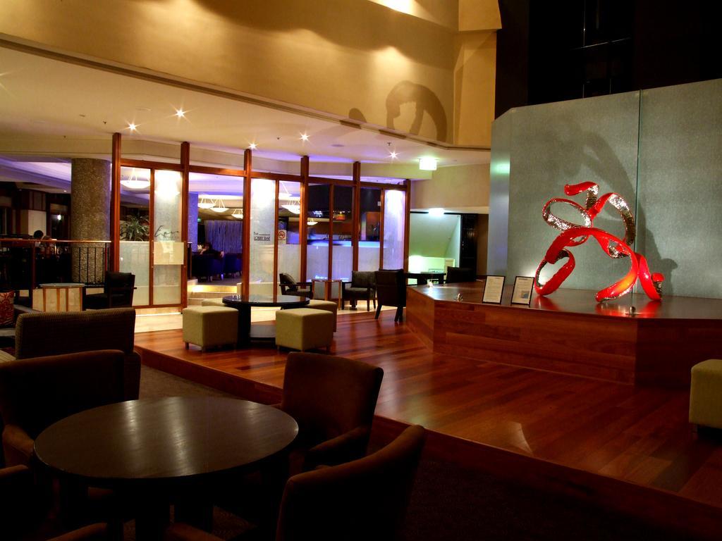 Qt Bondi Aparthotel Bondi Beach Bagian luar foto